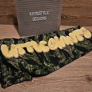 Creative Disruptors Little Giants Shorties Camo Pants Size 9/10 Sweats